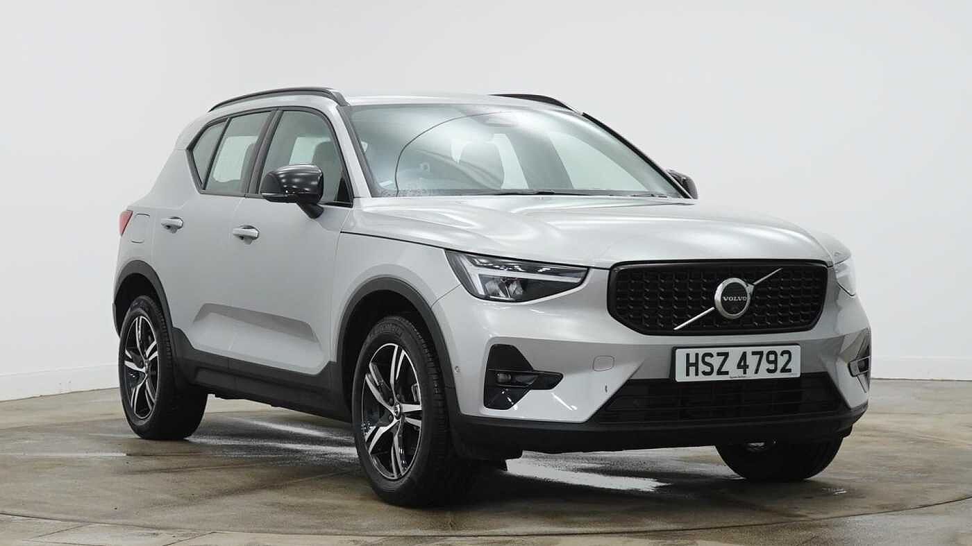 2023 Volvo XC40