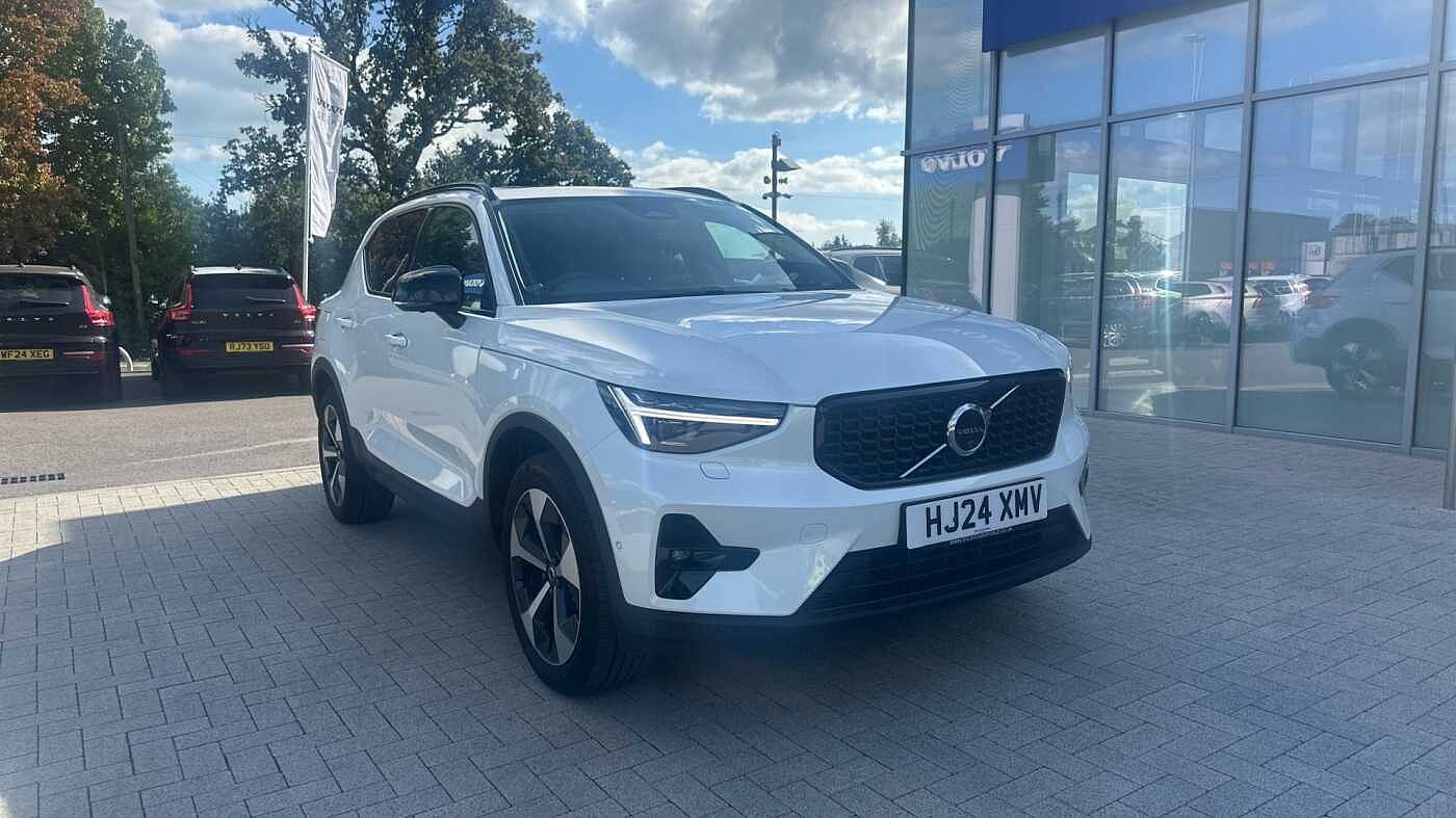 2024 Volvo XC40