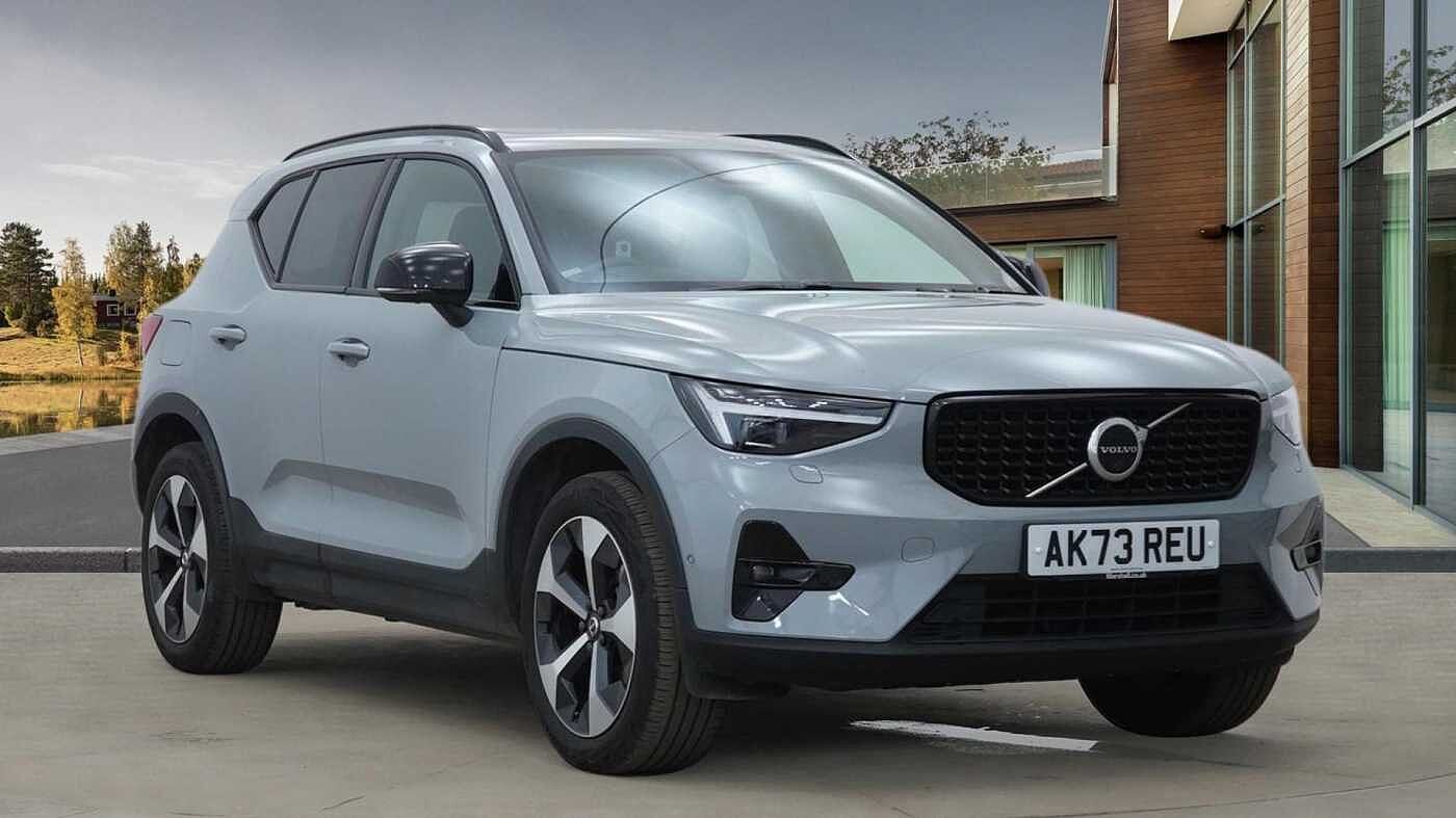 2023 Volvo XC40