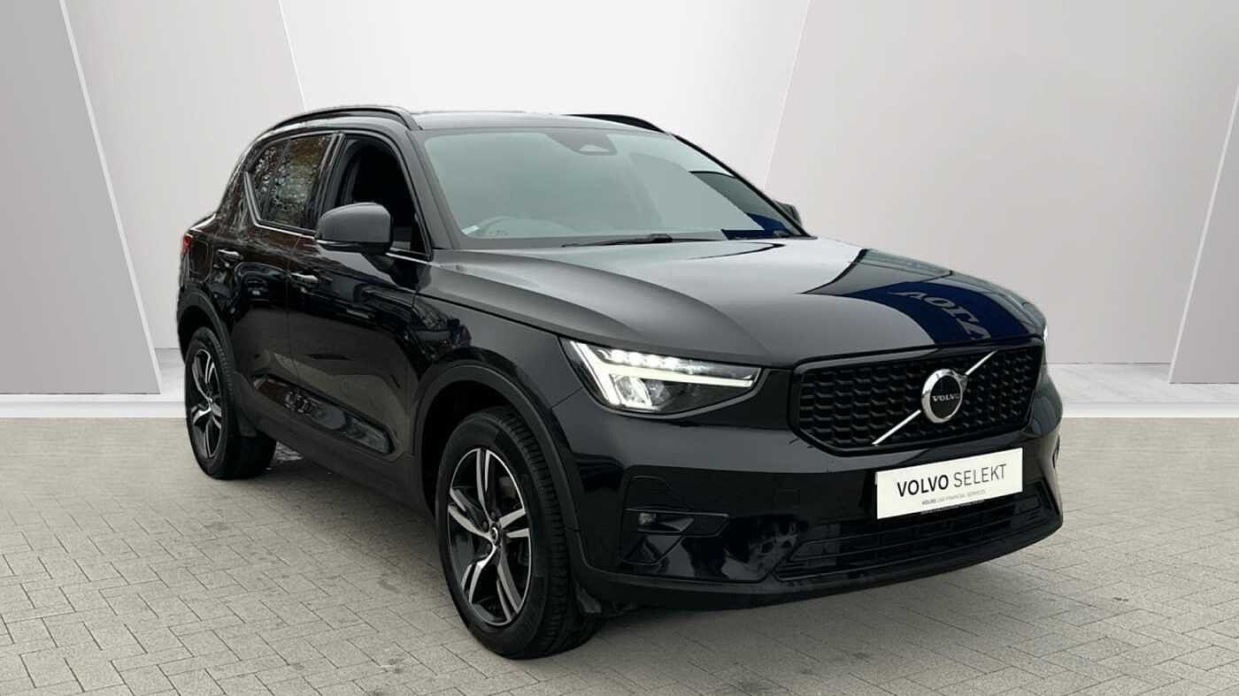 2023 Volvo XC40