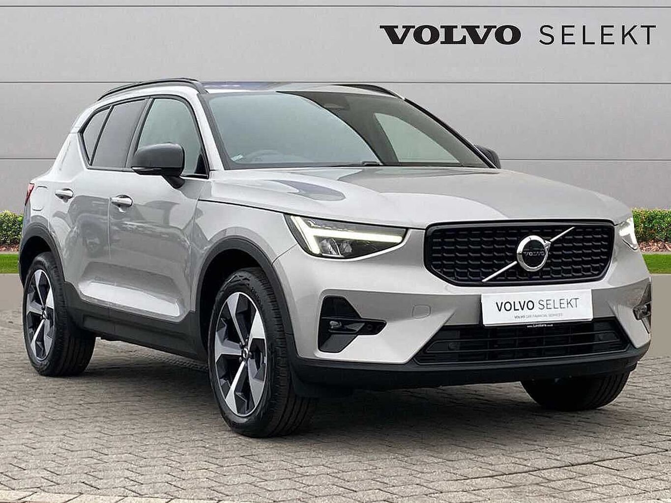 2022 Volvo XC40