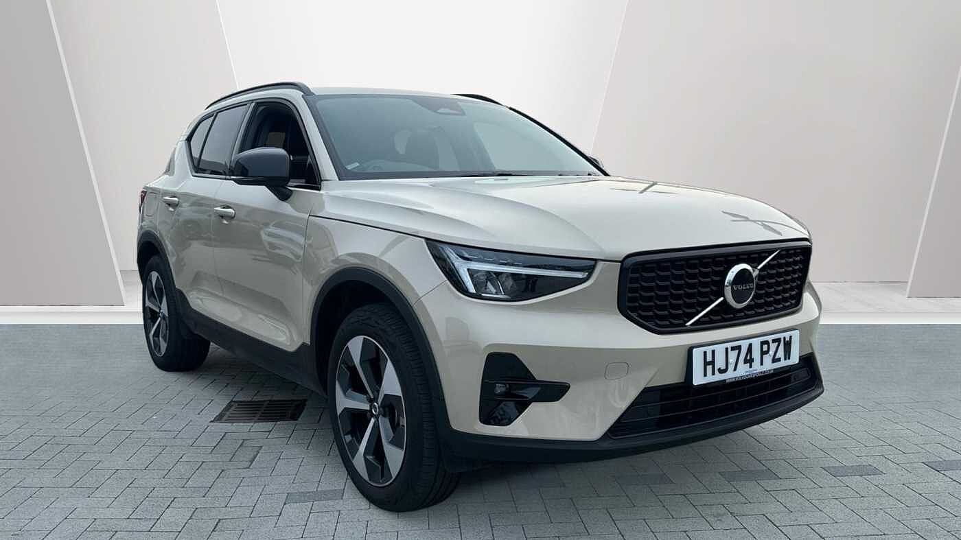 2024 Volvo XC40