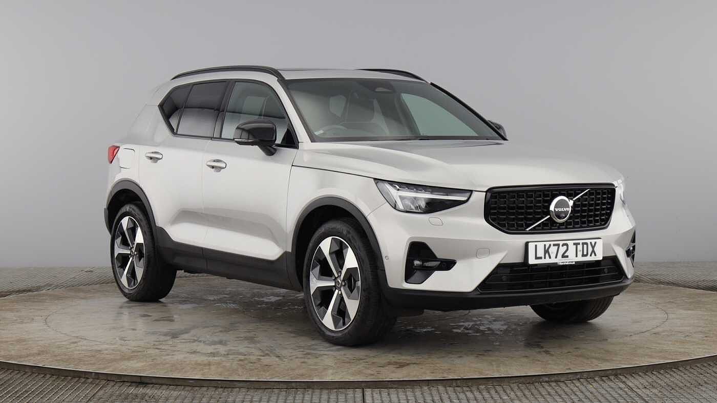 2022 Volvo XC40