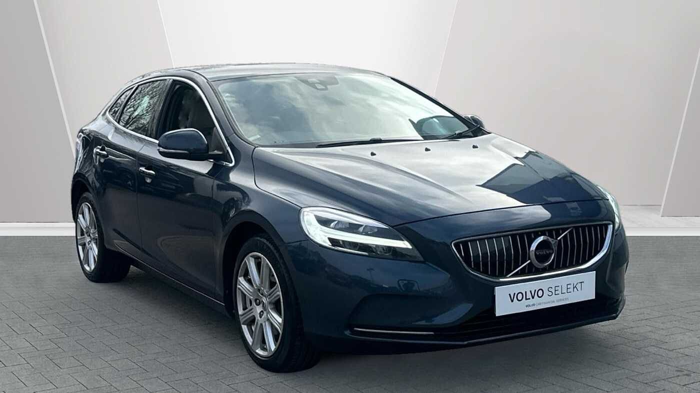 2018 Volvo V40