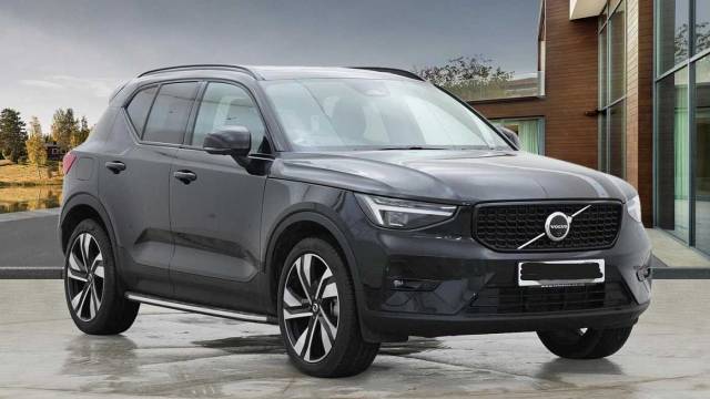 Volvo XC40 2.0 B4 Mild hybrid Petrol Ultra Dark 4x4 vehicle Petrol Onyx Black