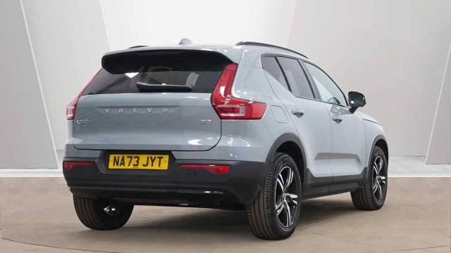 2023 Volvo XC40 2.0 B3 Mild hybrid Petrol Plus Dark