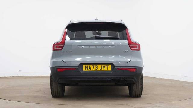 2023 Volvo XC40 2.0 B3 Mild hybrid Petrol Plus Dark