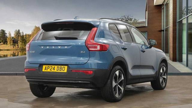 2024 Volvo XC40 2.0 B4 Mild hybrid Petrol Dark Ultimate,