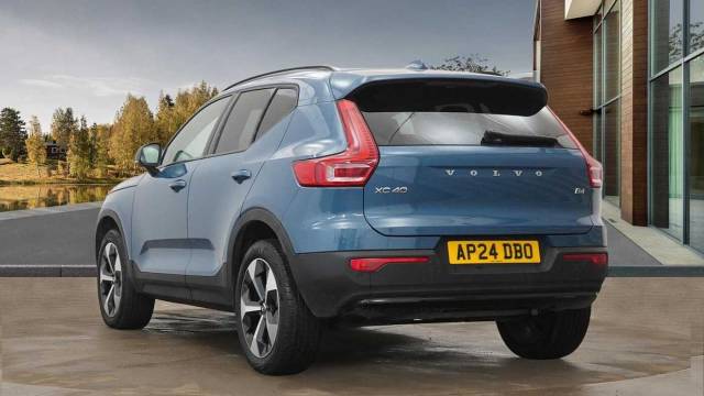 2024 Volvo XC40 2.0 B4 Mild hybrid Petrol Dark Ultimate,