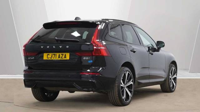 2022 Volvo XC60 2.0 B5 AWD mild hybrid Petrol R-Design