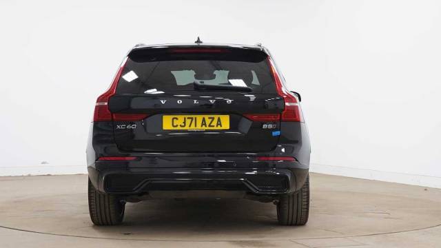 2022 Volvo XC60 2.0 B5 AWD mild hybrid Petrol R-Design