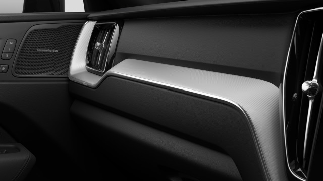 Volvo XC60 B5 | 250 + 14 hp/184 + 10 kW